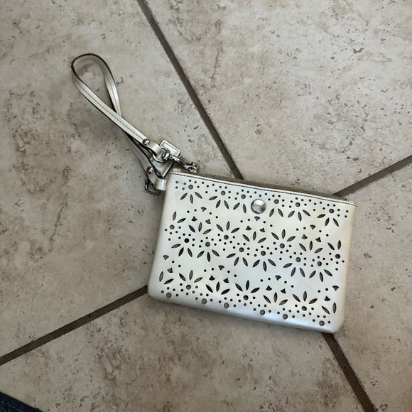Coach White Wristlet - Picture 1 of 2